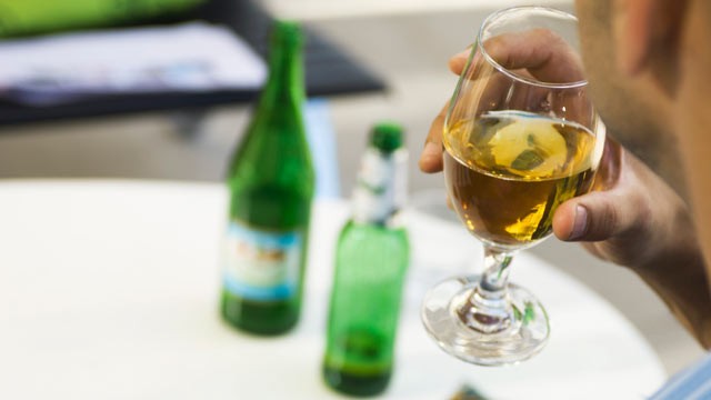 PHOTO: The book, "Almost Alcoholic," outlines the key signs that someone might be suffering from almost alcoholism, such as drinking despite negative consequences, looking forward to drinking, drinking alone and drinking to blunt emotional or physical pai