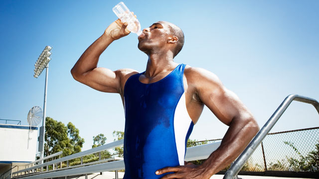 PHOTO: Drinking plenty of fluids is a good way to avoid heat exhaustion in the summertime.