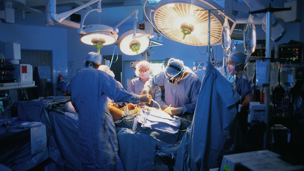 PHOTO: Surgeons performing operation
