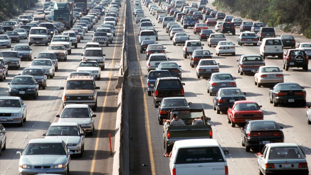 PHOTO: Traffic noise may bump up heart attack risk, but other factors likely at play