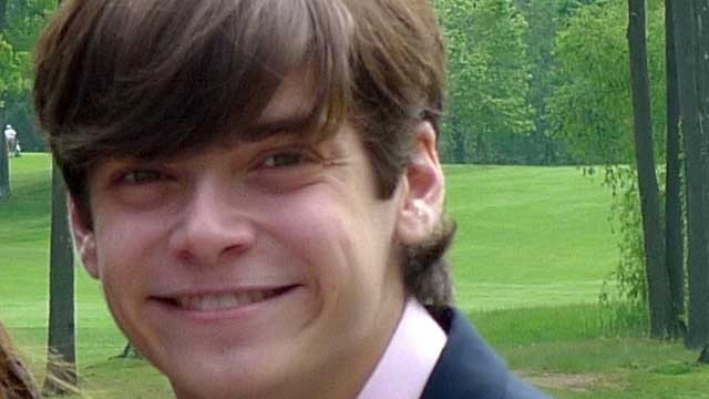 PHOTO: Nicholas Vanech, 18, had a severe allergic reaction to M&Ms almost 10 years ago because they didnt say they could contain tree nuts.