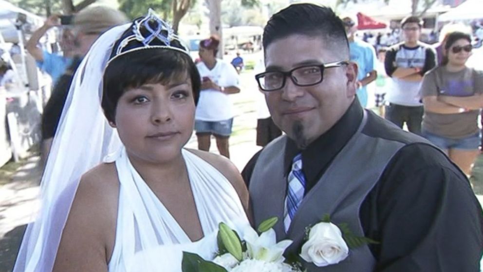 PHOTO: 31-year-old Alma Fragoso, left, conquered cervical cancer and is now fighting stage 4 colon cancer.