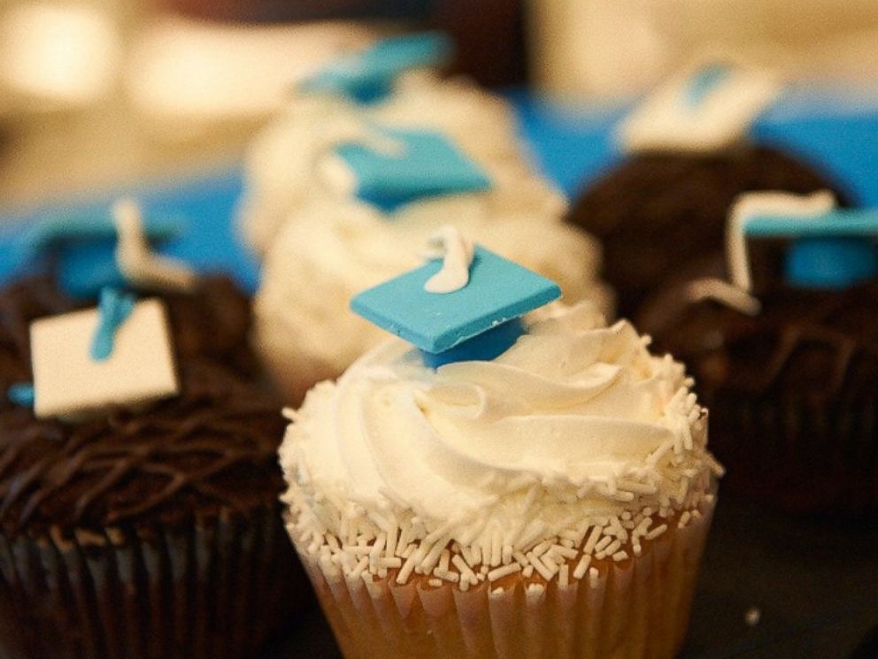 PHOTO: The hospital had special graduation cupcakes for the occasion.