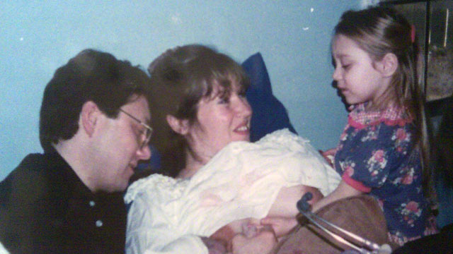 PHOTO: Deedee Williams (center) delivered all three of her babies at home.