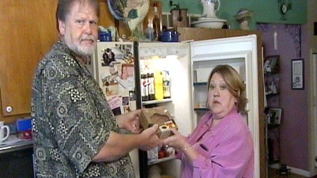 PHOTO: Nancy and Randal Watkins of Lexington, Ky., say they make too much from disability to get food stamps but don't make enough to pay their bills.