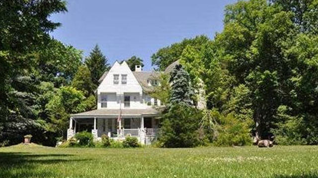 PHOTO: This eight-bedroom, five-bath house has a historical, but murderous past and is for sale in Wyncote, Pa.