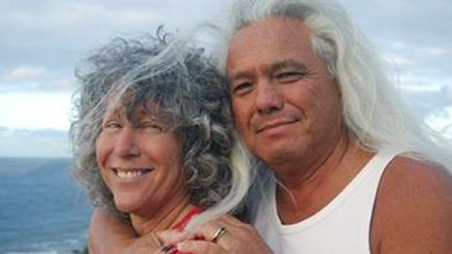 PHOTO: Former war correspondent Inette Miller gave up all her possessions to lead a nomadic and spiritual life with her now-husband Iokepa Hanalei Īmaikalani.
