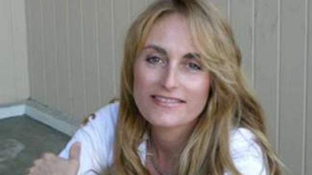 PHOTO: Helicopter mom and author Jennifer Coburn says her daughters breakup caused her own heartbreak.