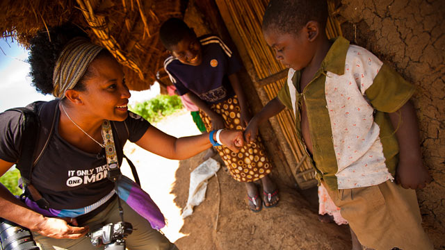 PHOTO: Karen Walrond in Kenya, July 2011