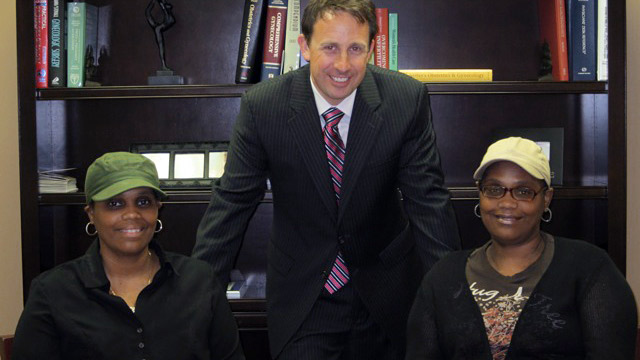 PHOTO: Tiwan and Tanesha Sweet with Dr. Russell Ashinoff