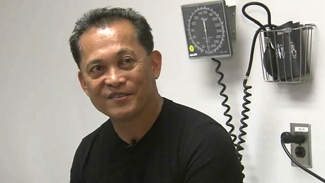 PHOTO: Dr. Vic Oyas, a pediatrician in Lake Havasu City, Ariz., had a hemifacial spasm caused by pressure on a nerve.