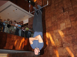 http://a.abcnews.com/images/Health/nm_david_blaine_080919_mn.jpg