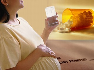The Food and Drug Administration (FDA) warned that exposure to the antidepressant paroxetine (sold as Paxil, Paxil CR, and Pexeva) in the first trimester of pregnancy might increase the risk for birth defects