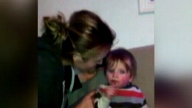 VIDEO: Alicia Silverstone posted a video of her feeding method for 11-month-old son Bear Blu.