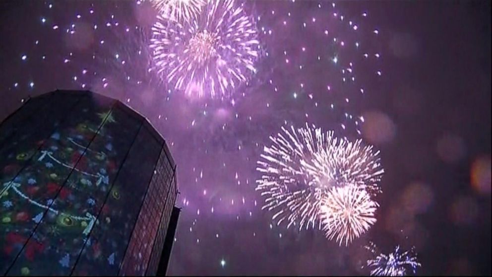 VIDEO: Istanbul rings in the New Year with fireworks display.