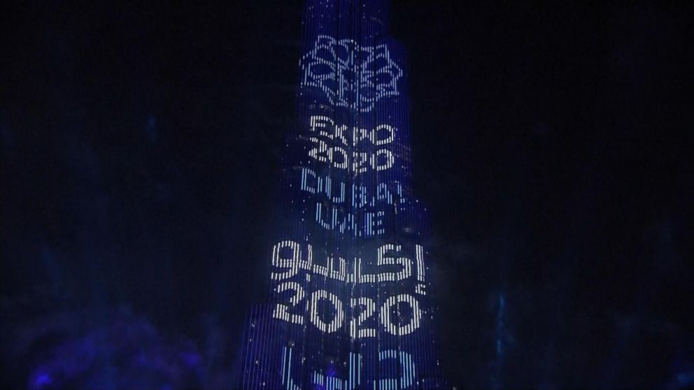 VIDEO: Middle East rings in the New Year with fireworks display.