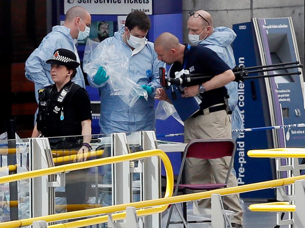 Police identify Manchester bomber; ISIS claims responsibility