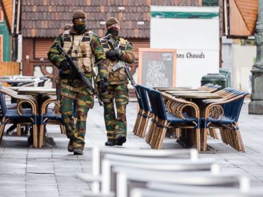 Cops Cordon Brussels Streets as High Threat Alert Continues