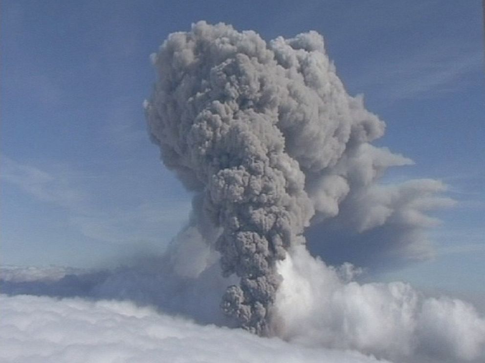 PHOTO: Ash rises from Icelands Eyjafjallajokul volcano in this file photo, May 8, 2010.