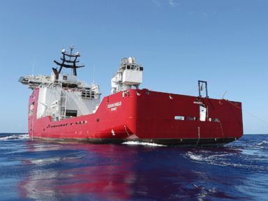 US Navy Captain 'Shocked' To Hear Pinger Signals