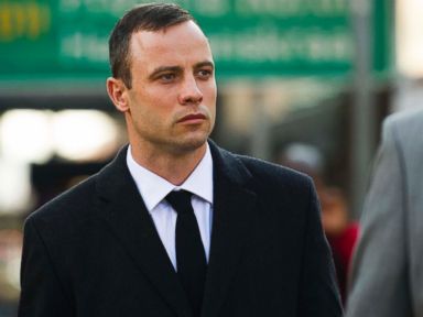 Oscar Pistorius Begins Defense With Tears and Apology