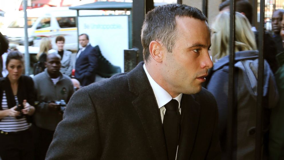 PHOTO: Oscar Pistorius arrives at the high court in Pretoria, South Africa, May 20, 2014.