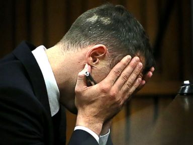 Pistorius Stumbled With His Testimony, Experts Say