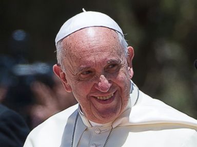 Photos: Pontiff Makes First Official Visit to Holy Land