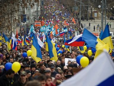 Dueling Protests Held in Moscow Ahead of Crimea Referendum