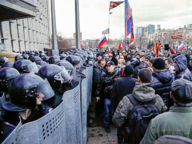 Crimea Polls Close; Voters Expected to Approve Joining Russia