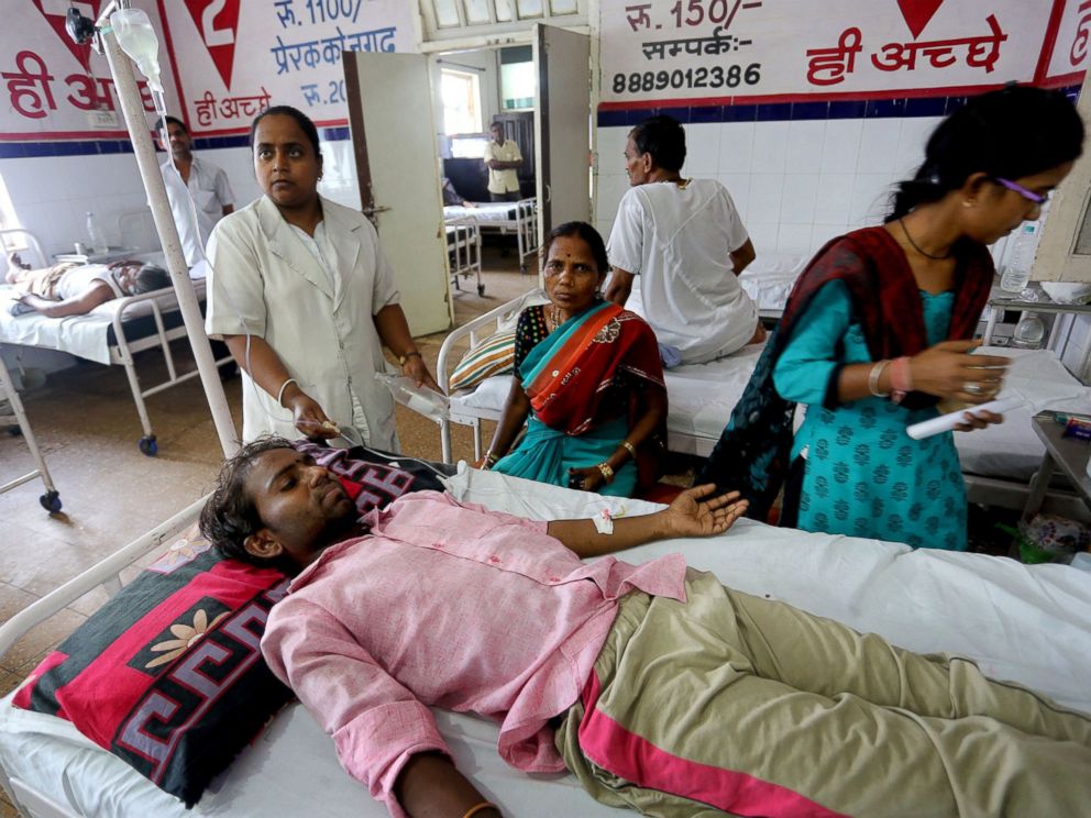 PHOTO: Sunil, 30, gets medical treatment in Jai Prakash Narayan hospital after suffering sunstroke and severe dehydration in Bhopal Madhya Pradesh, India, May 27, 2015.