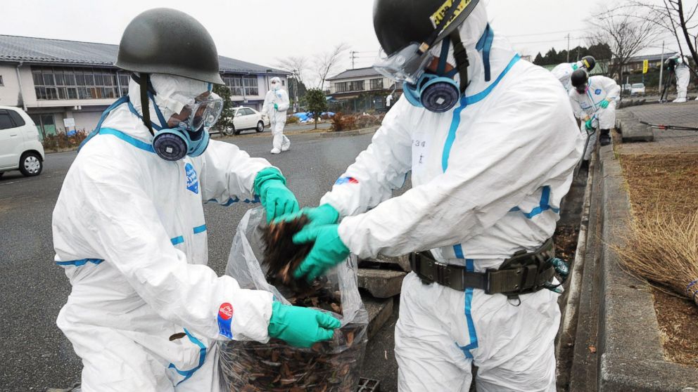 GTY_japan_nuclear_cleanup_kab_150407_16x9_992.jpg