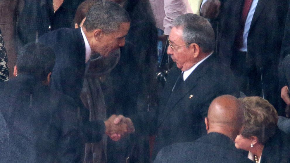 GTY_obama_raul_castro_jef_131210_16x9_99