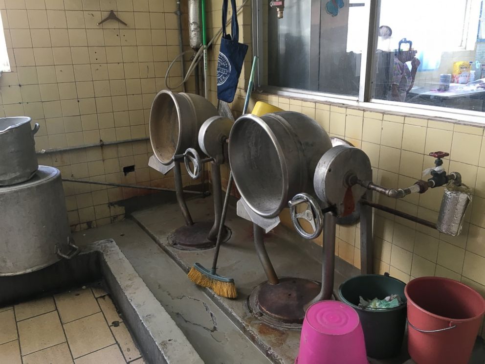 PHOTO: At the JM de los Rios Childrens Hospital in Caracas, Venezuela, most patients have to bring their own food as the hospitals kitchen has been closed for months due to lack of resources and looting.