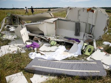 Cockpit of Malaysia Airlines Plane Remains Unguarded