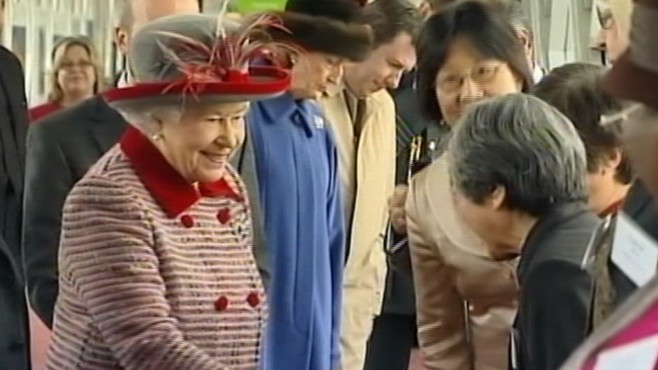 VIDEO: Learn what to wear and what to do if you find yourself in front of the queen.