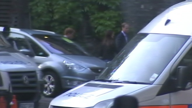 VIDEO: Prince William, Kate Middleton and Prince Harry arrive at Westminster Abbey.