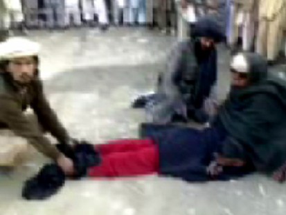 VIDEO: Pakistani girl is beaten for hosting a man in her home.