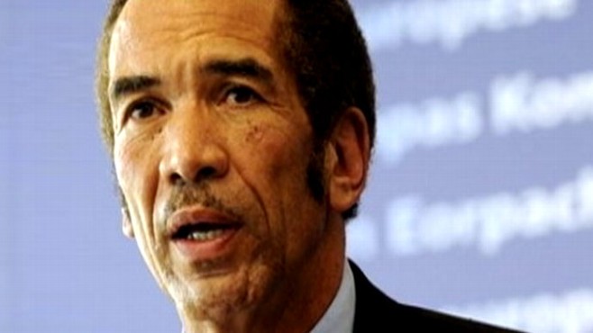 Video: Botswana President says he's looking for love.