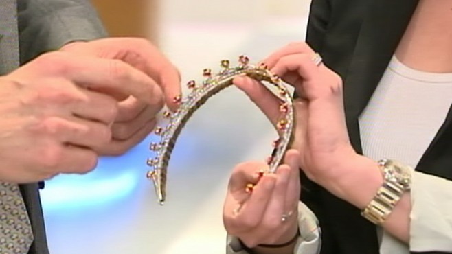 VIDEO: Bianna Golodryga on which tiara is grand enough to top future princess head.