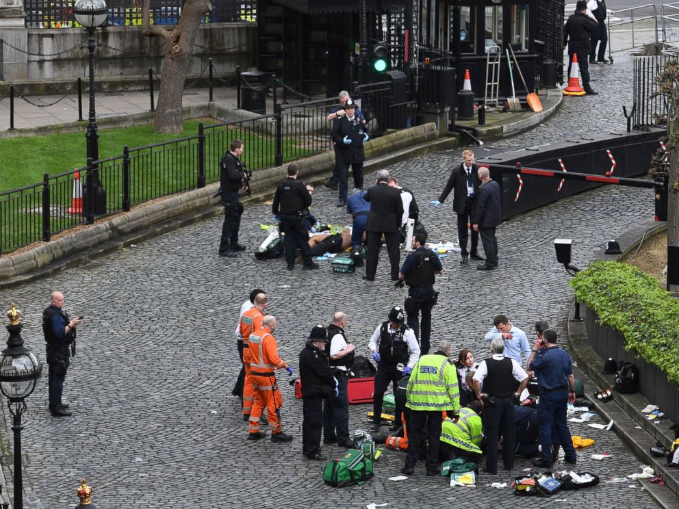 PHOTO: Emergency services attend to injured people after an incident outside the Palace of Westminster in London, March 22, 2017.