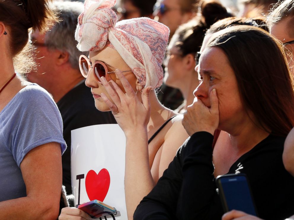 PHOTO:People attend a vigil in Albert Square, Manchester, England, May 23, 2017, the day after the suicide attack at an Ariana Grande concert that left 22 people dead as it ended on Monday night.