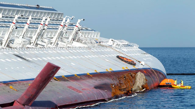 PHOTO: Costa Concordia