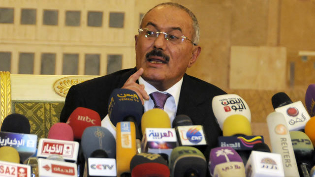 PHOTO: Yemens President Ali Abdullah Saleh speaks to reporters during a press conference at the Presidential Palace in Sanaa, Yemen on Dec. 24, 2011.