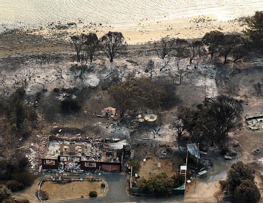 Bushfires in Australia Leave Path of Destruction