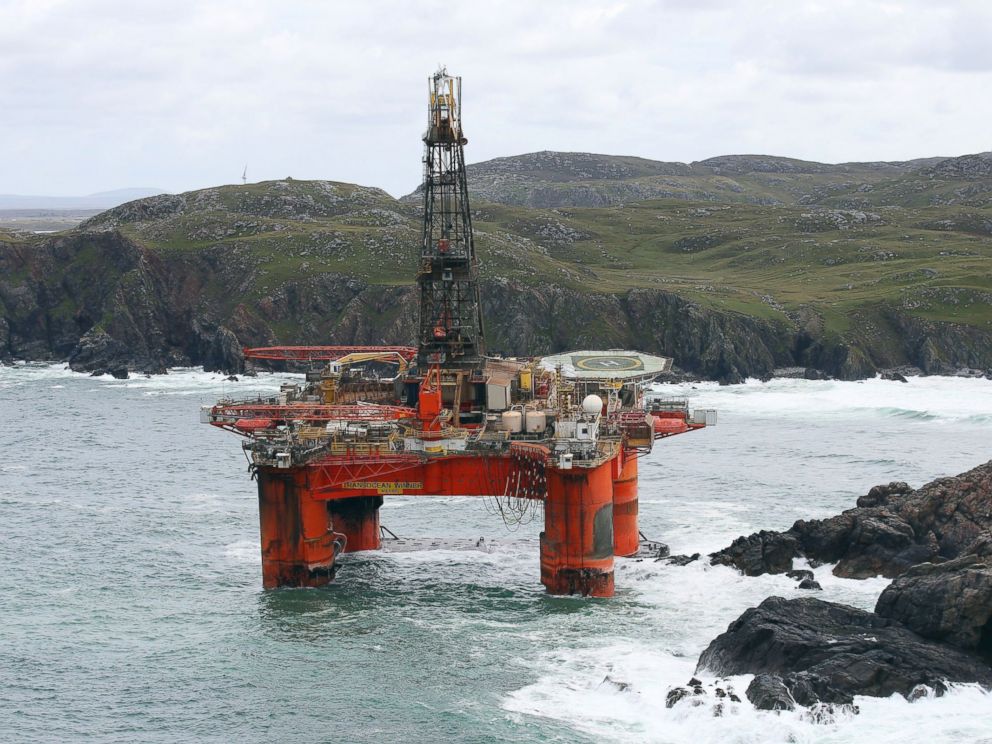 massive-oil-rig-washes-ashore-in-remote-scotland-abc-news