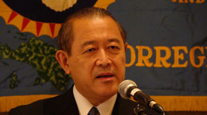 Japanese Ambassador to the United States Ichiro Fujisaki delivers an official apology to the last 73 U.S. survivors of the Bataan Death March at a meeting of the survivors group May 30, 2009, in San Antonio.