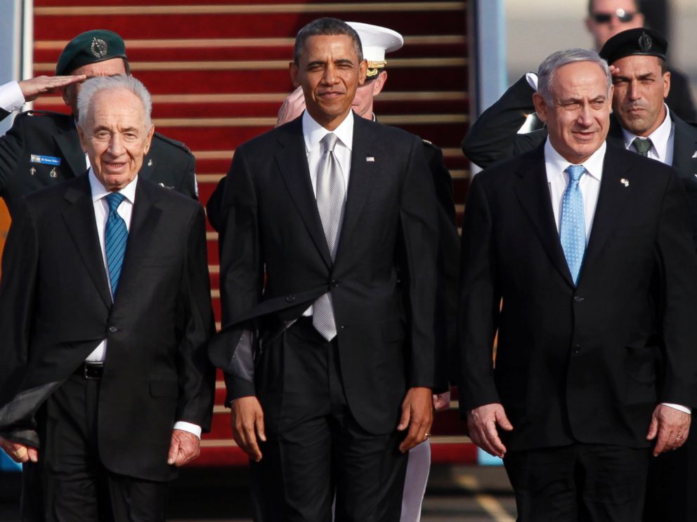 PHOTO: Israeli President Shimon Peres, U.S. President Barack Obama and Israeli Prime Minister Benjamin Netanyahu stand together prior to Obama departing from Ben Gurion International Airport, March 22, 2013, in Lod, Israel.