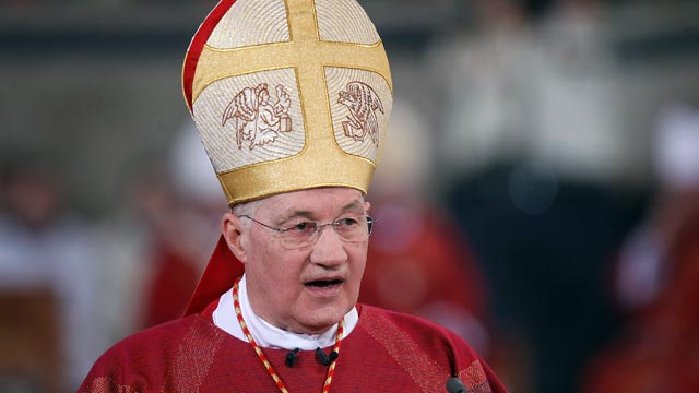PHOTO: Cardinal Marc Ouellet holds a mass in celebration of The Pilgrimage of the Holy Robe at the Cathedral of St Peter, April 13, 2012m in Trier, Germany.