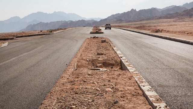 PHOTO: Two American tourists were kidnapped in Egypt's lawless Sinai Peninsula, while driving north from the Red Sea resort town of Dahab, Egypt, May 30, 2012.